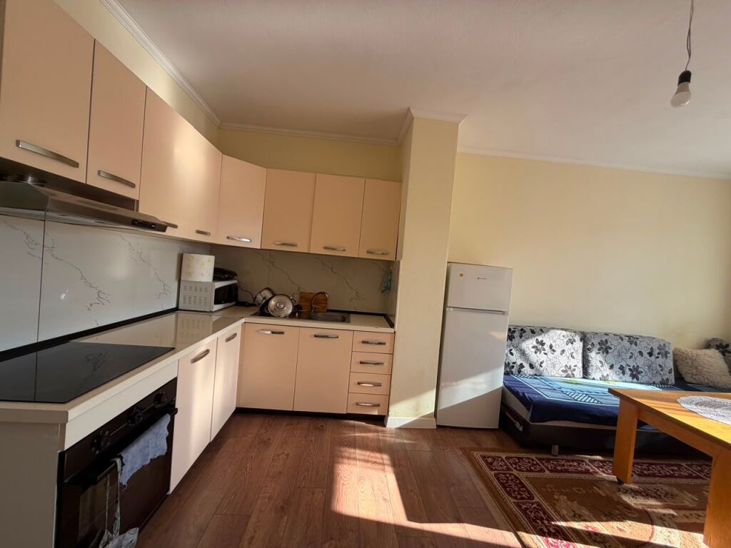 🏠 Jepet me qira apartament 1+1