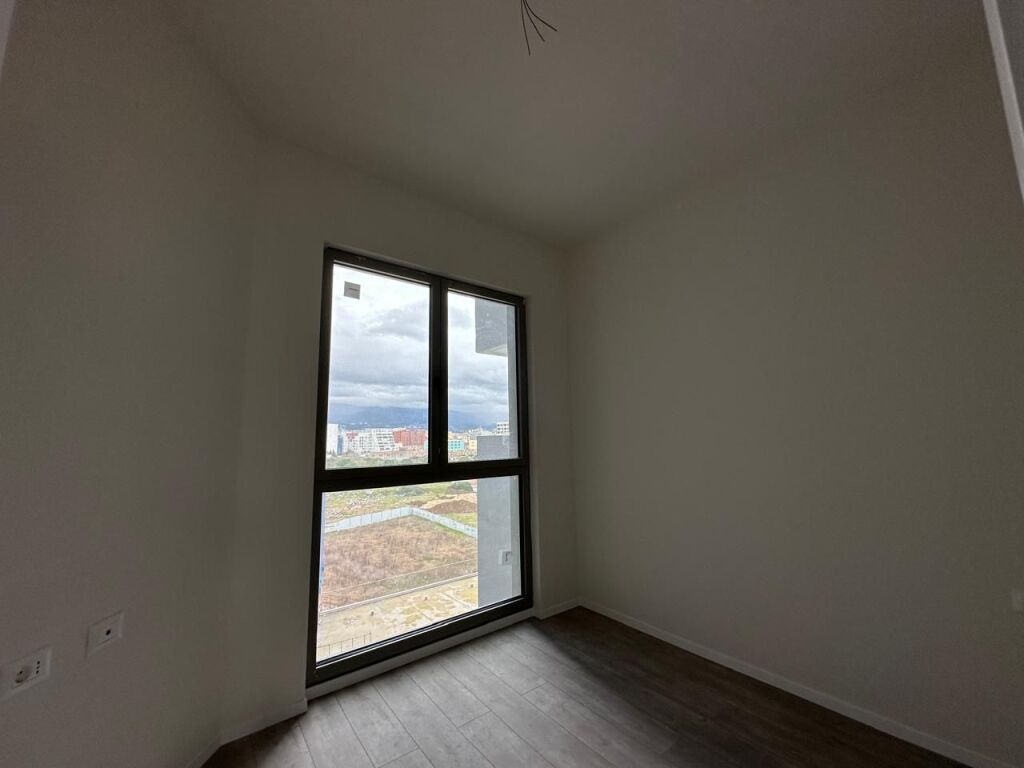 🏢Nuovo Boulevard, Park Avenue locali commerciale in affitto per uffici 3+1+2, vuoto 1.000 Euro (trattabile)
