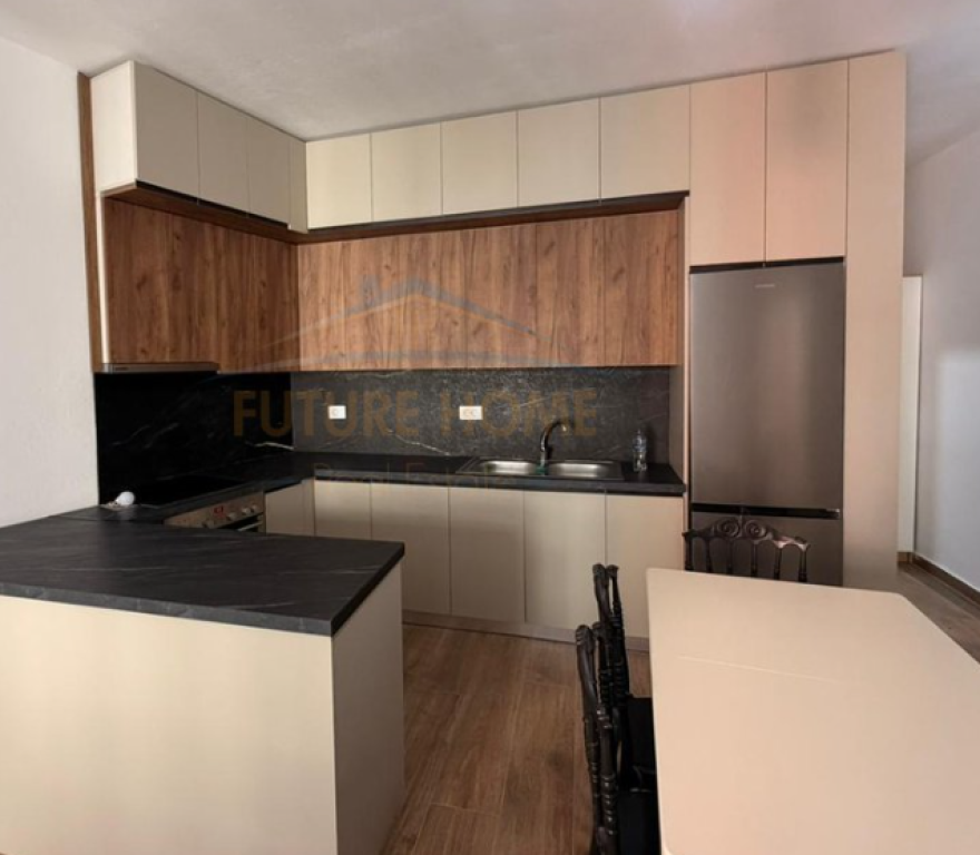 Shes Apartament 2+1,  Unaza e Re . BLL70337