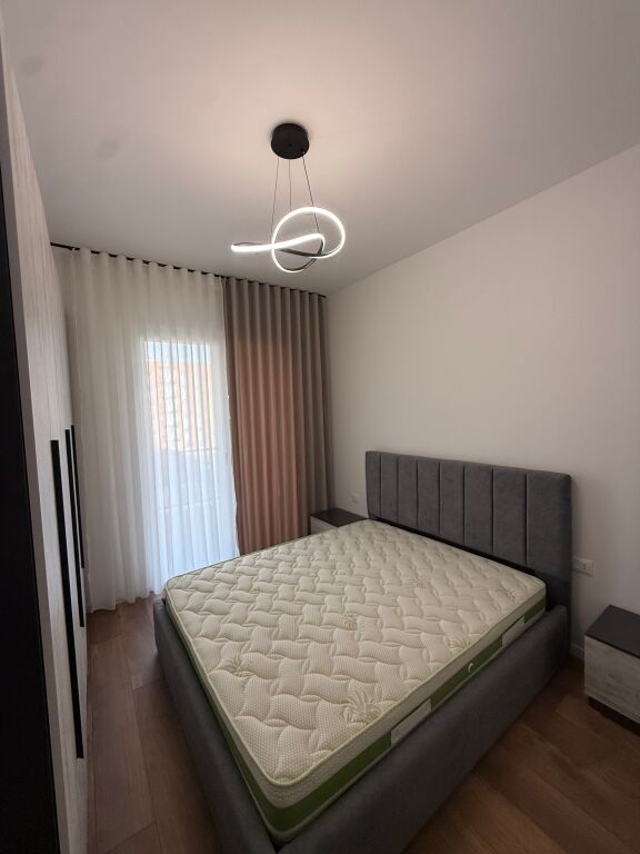 Apartament me qera