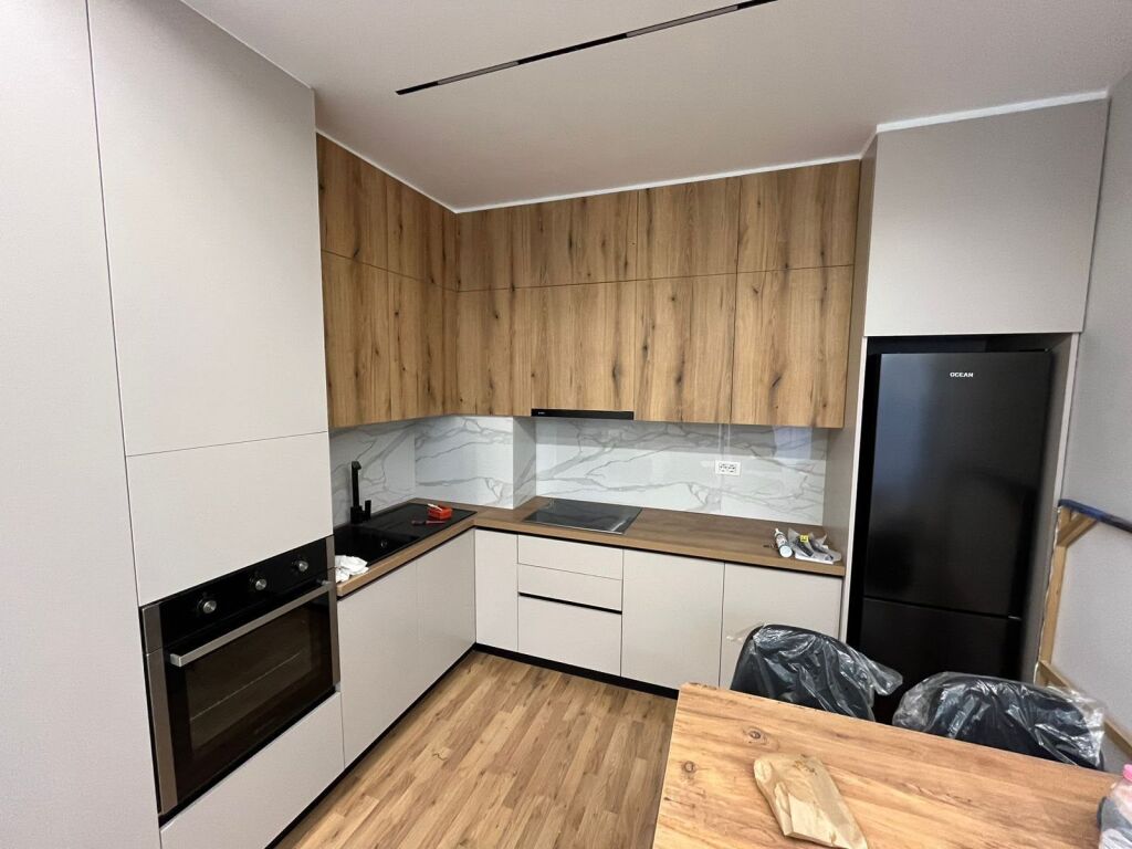Apartament 1+1 per qera Fusha e Aviacionit !