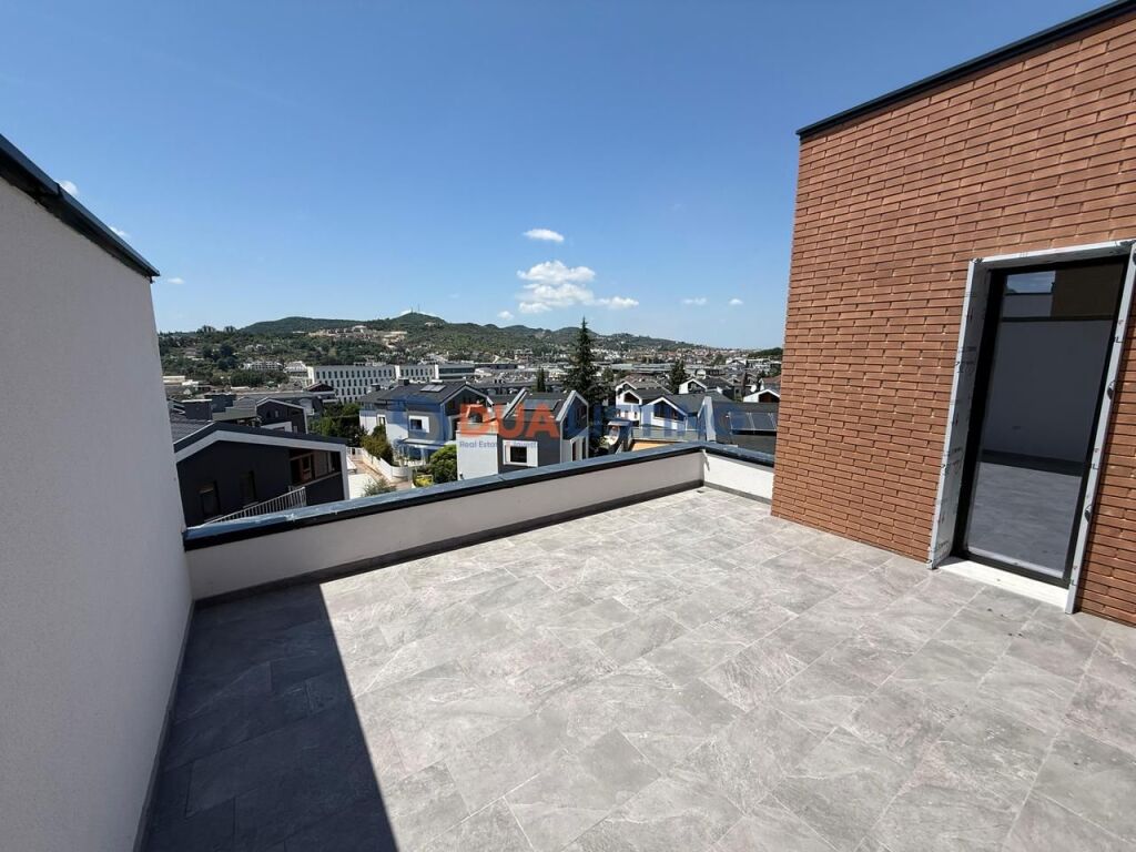 🏡 Duplex Luksoz për Shitje 📍 Rezidenca Piccadilly, TEG – Tiranë