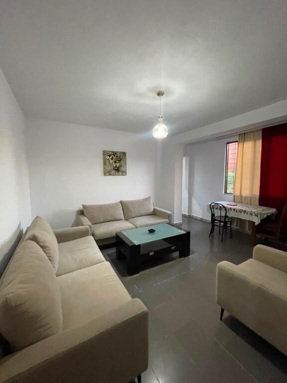 🏡 Shitet Apartament 2+1 prane 📍  Hotel Coloseo 📍Vendodhja: Rruga Viktor Hugo 💶 Çmimi: 163.000€