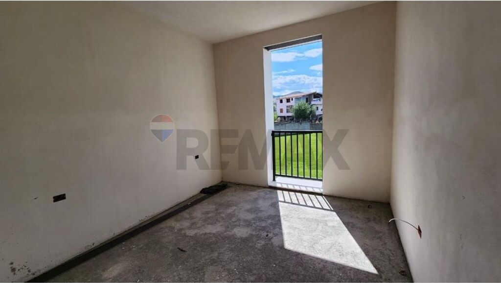 Apartament 1+1 për Shitje në Kompleks në Sauk.