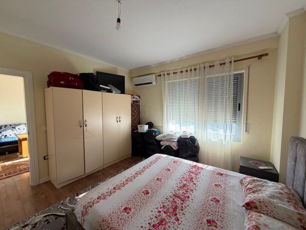 🏠 Jepet me qira apartament 1+1