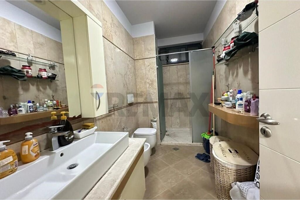 Apartment 3+1+2 for Sale in Laprakë – Ideal Opportunity for Living & Investment!