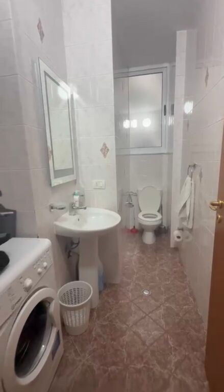 Affitto, Appartamento 2+1+2, Via Kavaja Tirana 830€