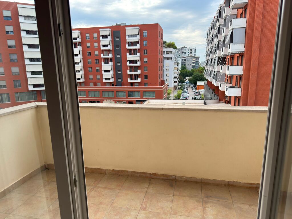 🏡 Jepet me Qera Apartament 1+1 pranë Kompleksit Delijorgji 550 Mije Leke