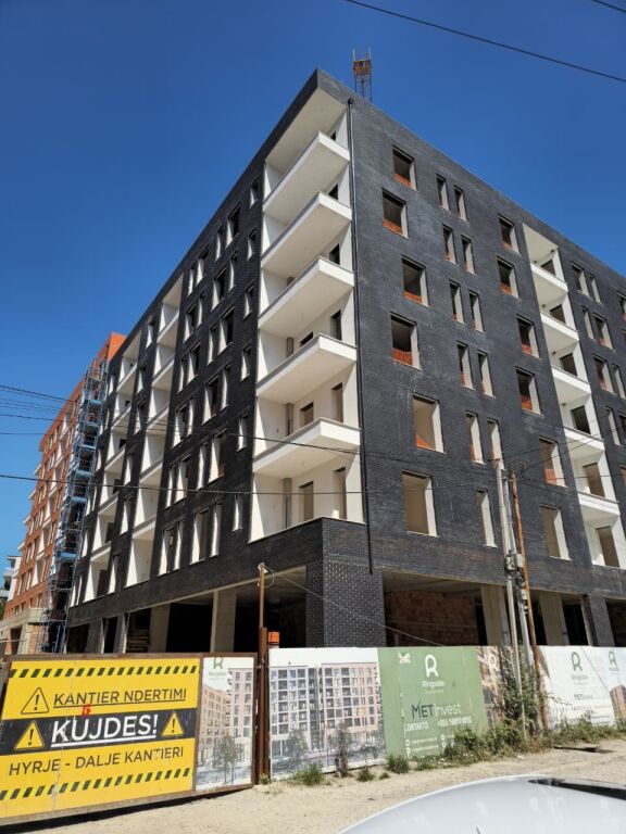 🏡 Shitet Apartament 2+1 – Ringside Residence, Paskuqan