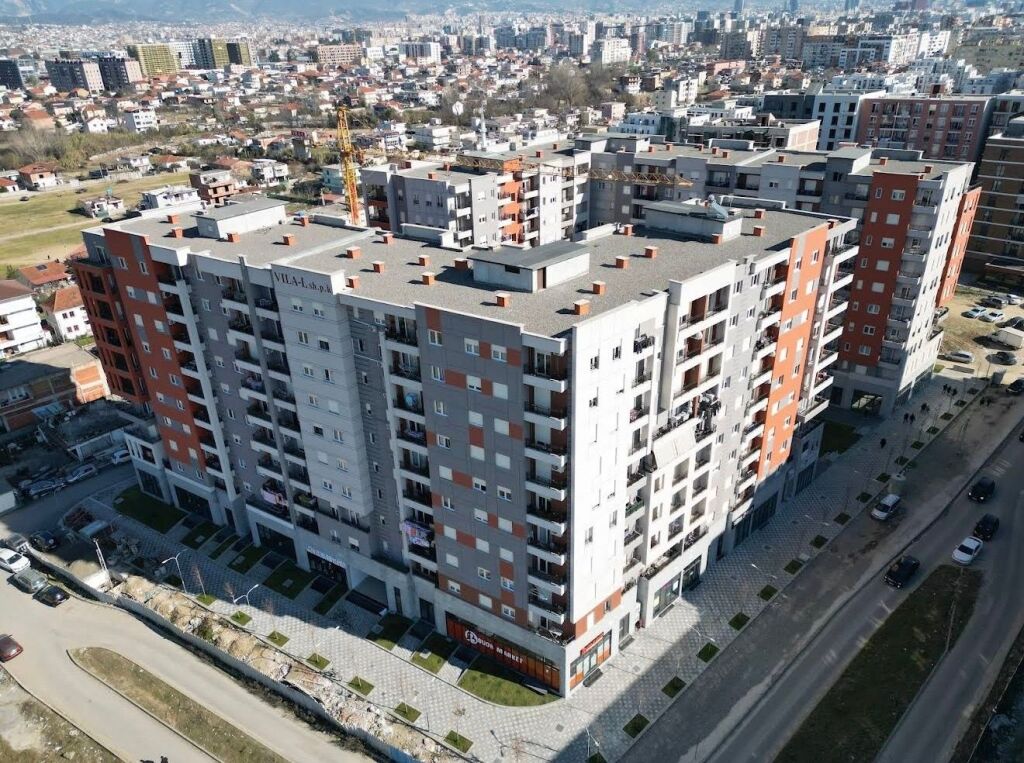 1+1,te vila L 2 astir,me parkim,500 euro