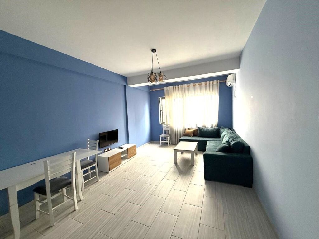 Apartament 1+1 per qera ne Astir Fabrika e Miellit !