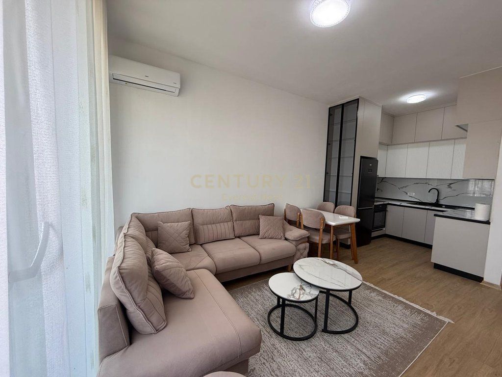 QIRA ! APARTAMENT 2+1+2 NE ZONEN E 5 MAJIT !!!!!