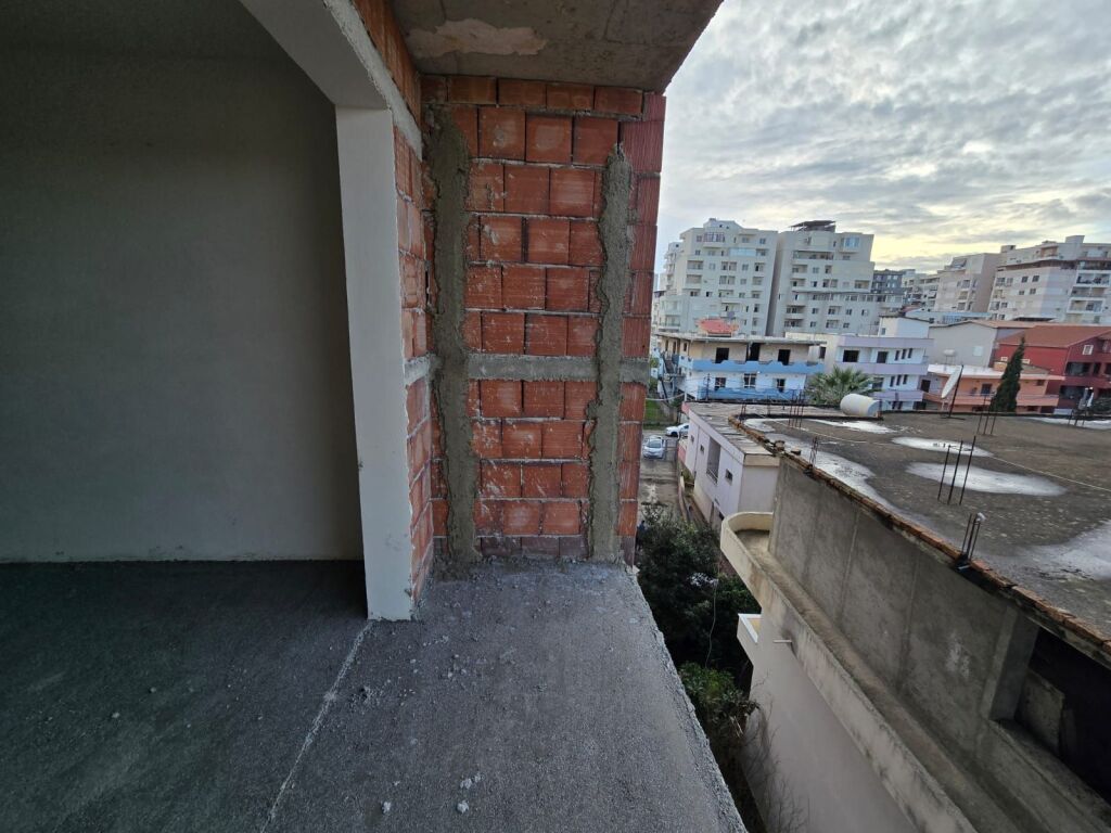 SHITET APARTAMENT 2+1 NE ZONEN E PLAZHIT, DURRES