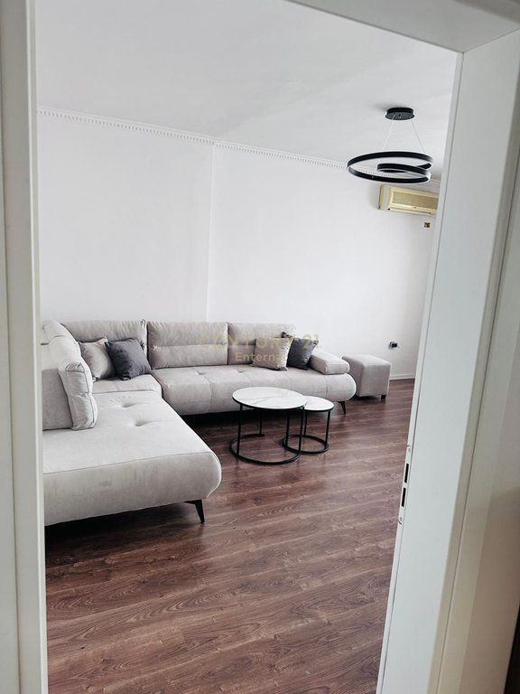Appartamento 1+1 In Affitto in Via Durresit 600 € /Mese