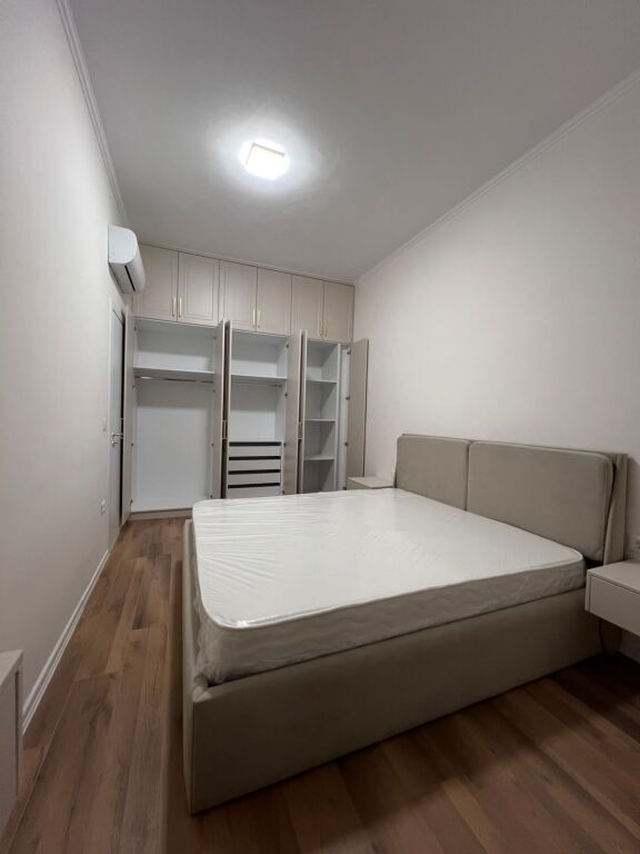 Jepet me qira apartament 1+1