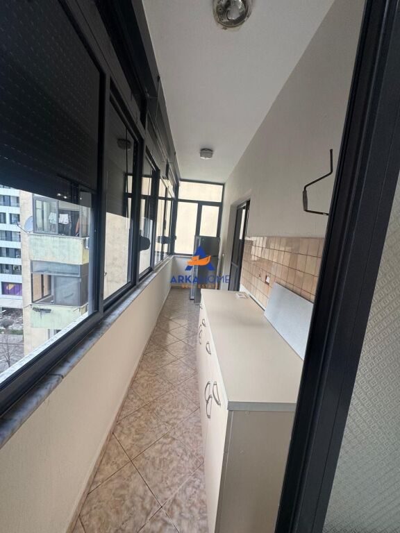 AFFITTASI APPARTAMENTO IN AFFITTO 1+1+BALCONE "VICINO A SQUARE 21" 650 EURO