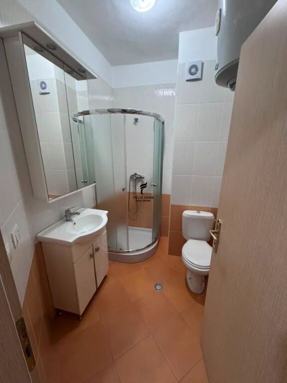 APARTAMENT ME QERA 2+1+2 YZBERISHT 50.000 LEKE FH-78838