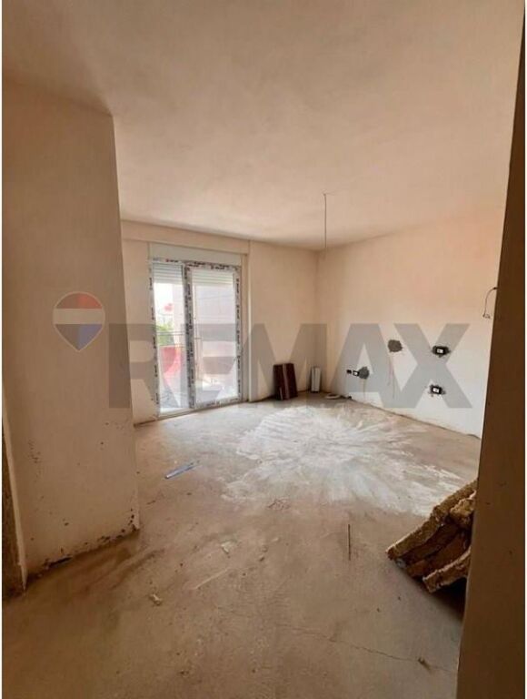 Apartment 1+1 for sale near Rruga e Elbasanit