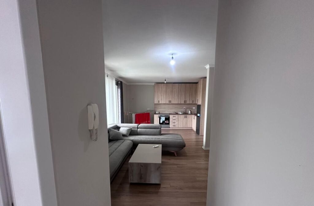 Rent | Apartament 2 + 1 | Liqeni i Thatë | 700 €/month