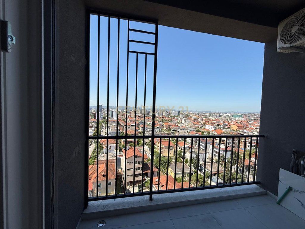 QIRA ! APARTAMENT 2+1+2 NE ZONEN E 5 MAJIT !!!!!