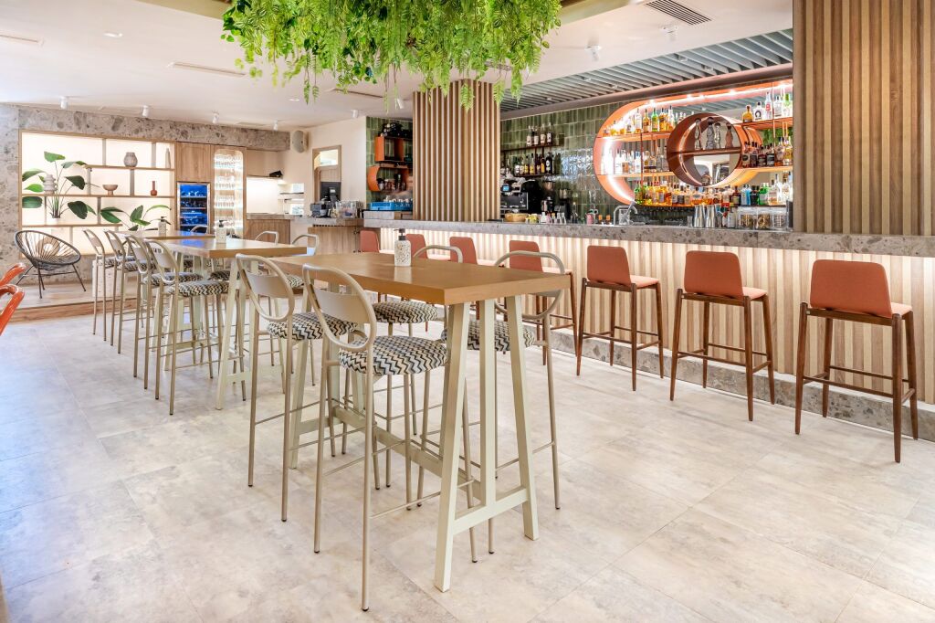BAR RESTAURANT FOR RENT NEAR WILLSON SQUARE (ILLUSTRATIVE PHOTO)