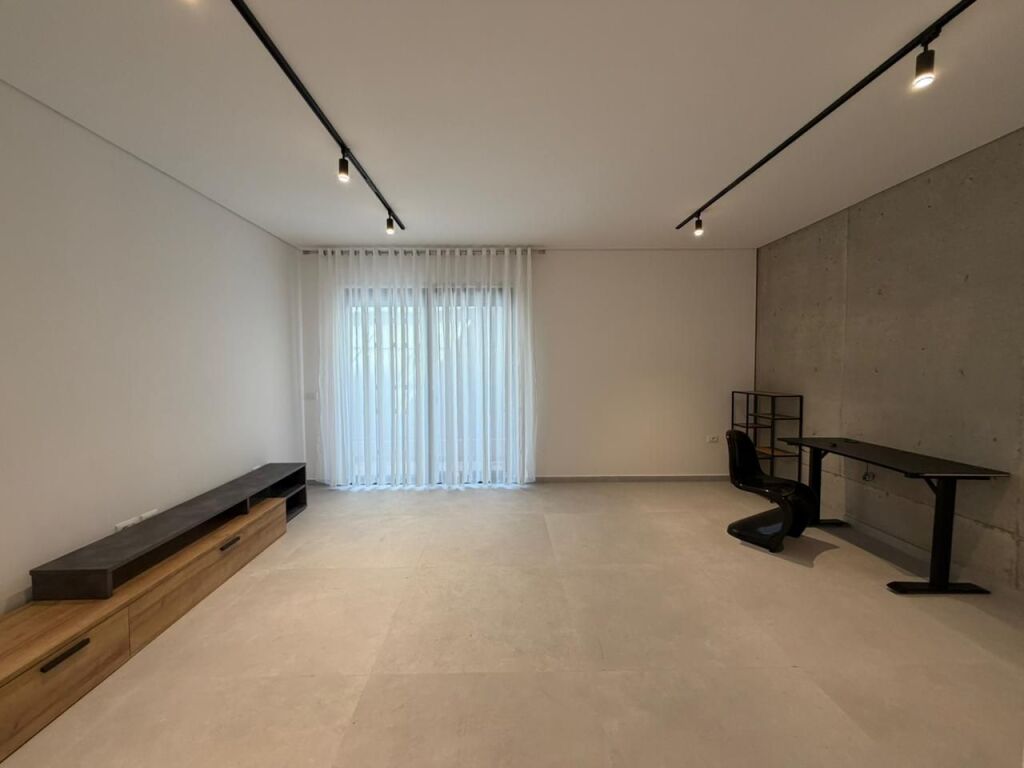 Individual villa for rent in Mullet near TEG.  