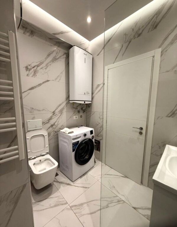 🏢Astir, Complesso Urban Gate, affittasi appartamento 1+1+posto auto, arredato 60,000Leke