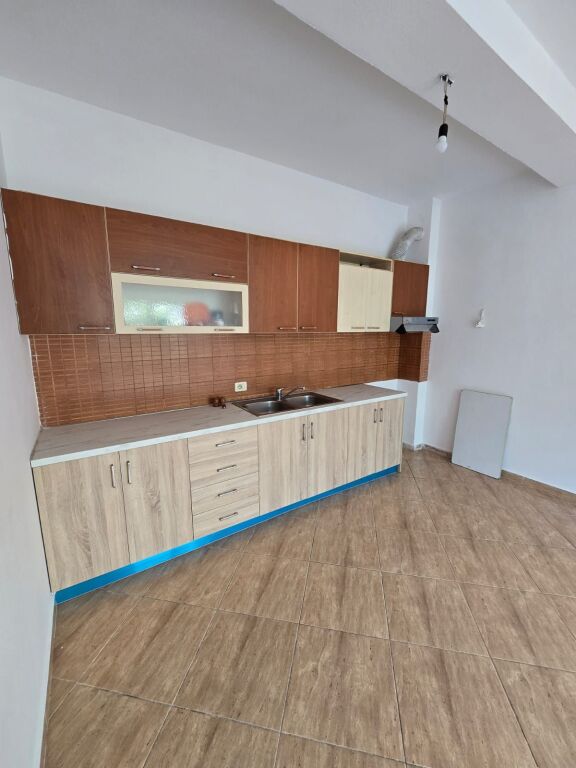 📌 Appartamento 2+1+2 in Affitto ad Astir – Ideale per Abitare o Ufficio