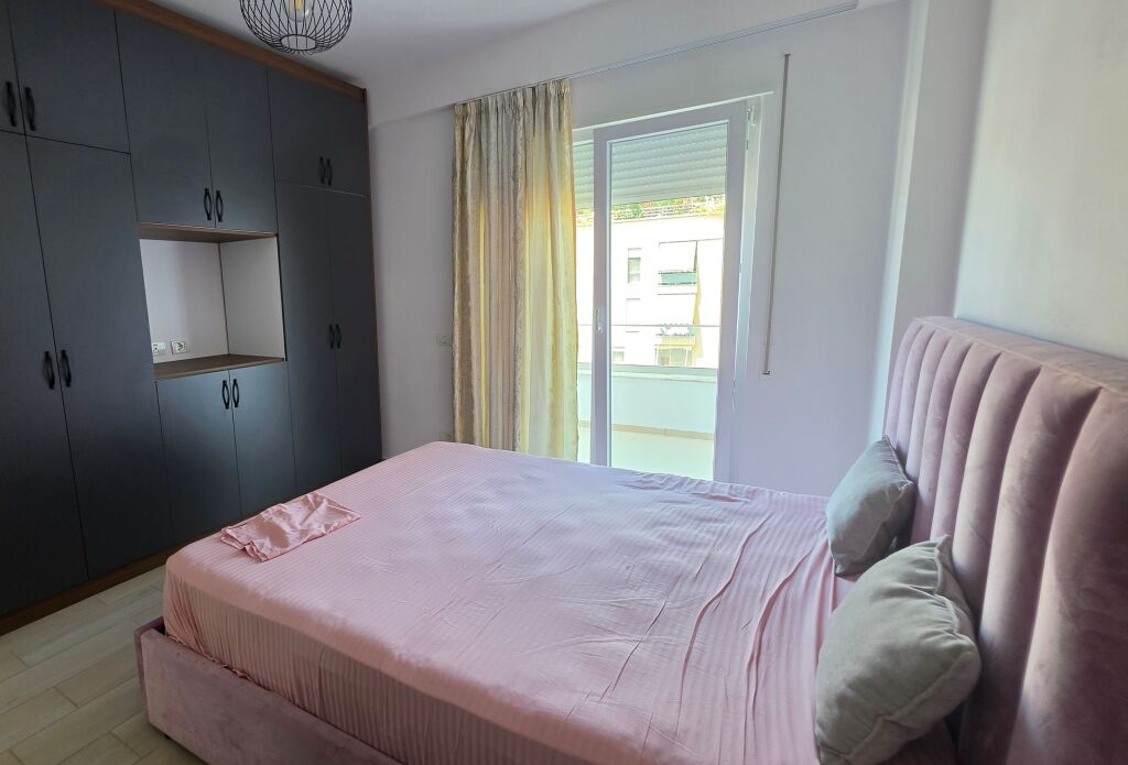 Appartamento 1+1+1 Balcone In Affitto