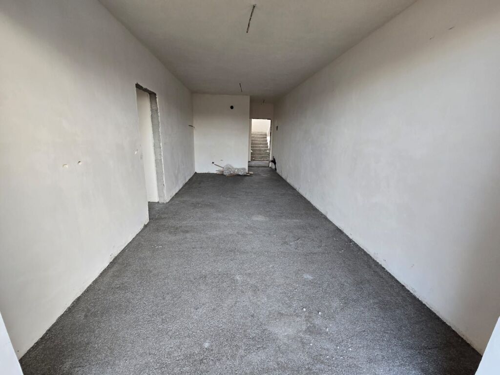 SHITET APARTAMENT 2+1 NE ZONEN E PLAZHIT, DURRES