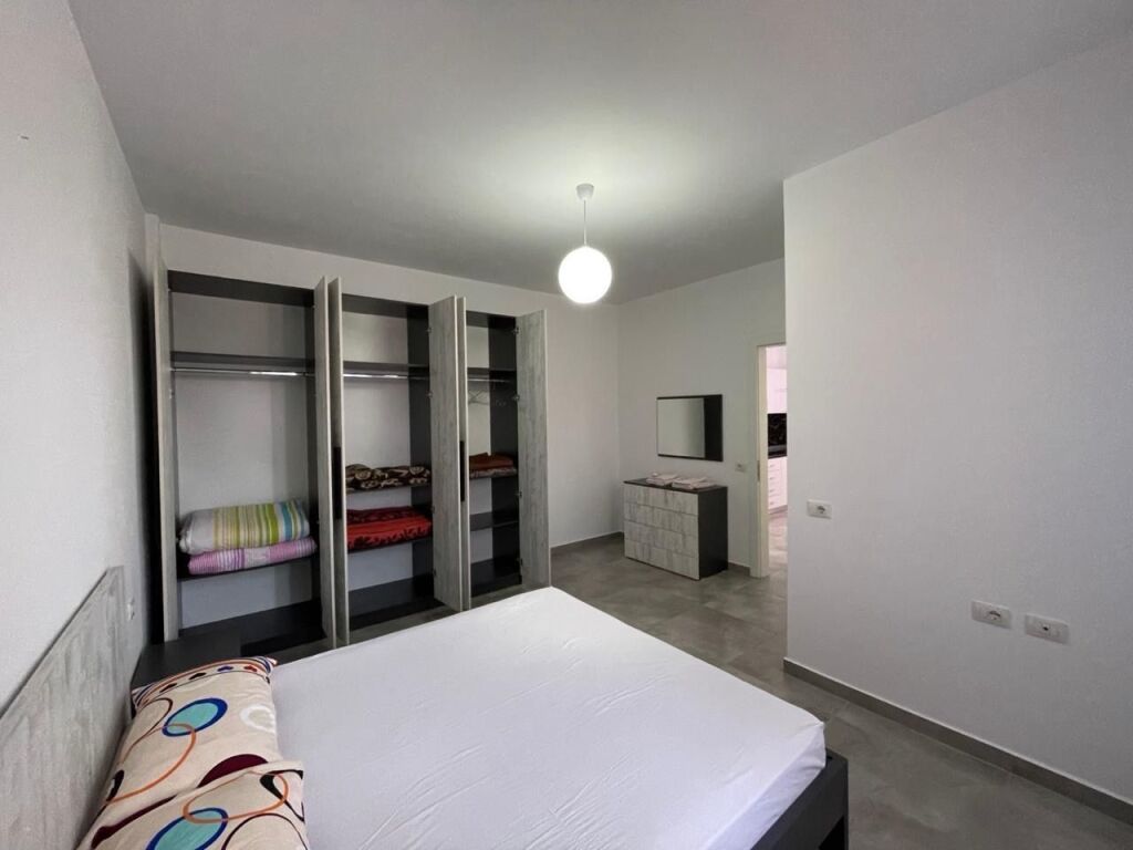 Apartament 1+1 me qera ne Sauk tek Akademia e Policis