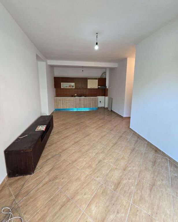 📌 Appartamento 2+1+2 in Affitto ad Astir – Ideale per Abitare o Ufficio