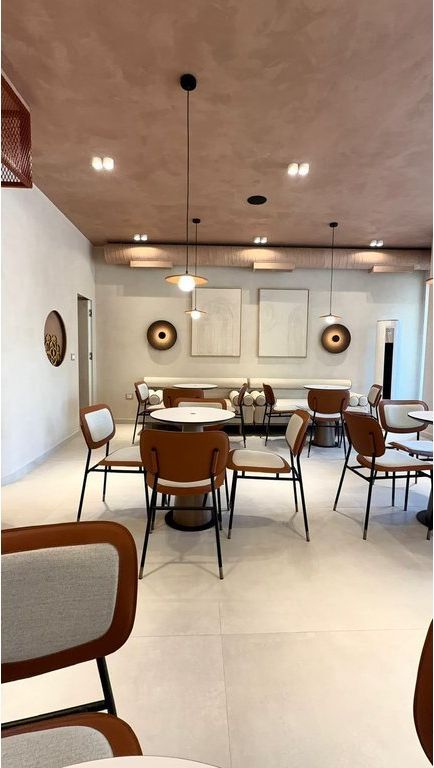 Bar / Restaurant For Sale on New Boulevard, Tirana Fron142754