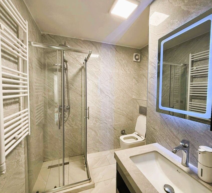 🌊🏡Shitet Apartament 2+1 me Pamje nga Deti në Durrës 🏡🌊