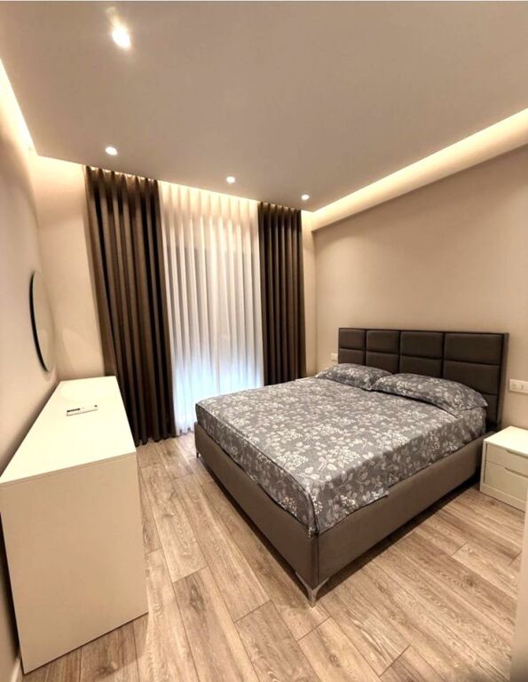 🏢Astir, Complesso Urban Gate, affittasi appartamento 1+1+posto auto, arredato 60,000Leke