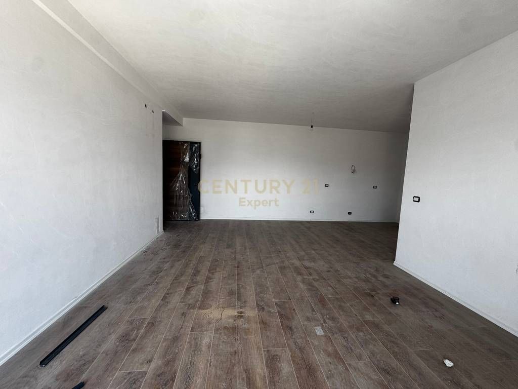 Vendesi appartamento 2+1 presso la Residenza “Liv” – Ex Campo di Aviazione