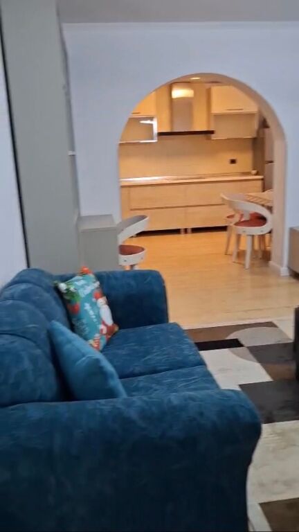 2+1, 4th floor without elevator, ballet school, 190,000 euros