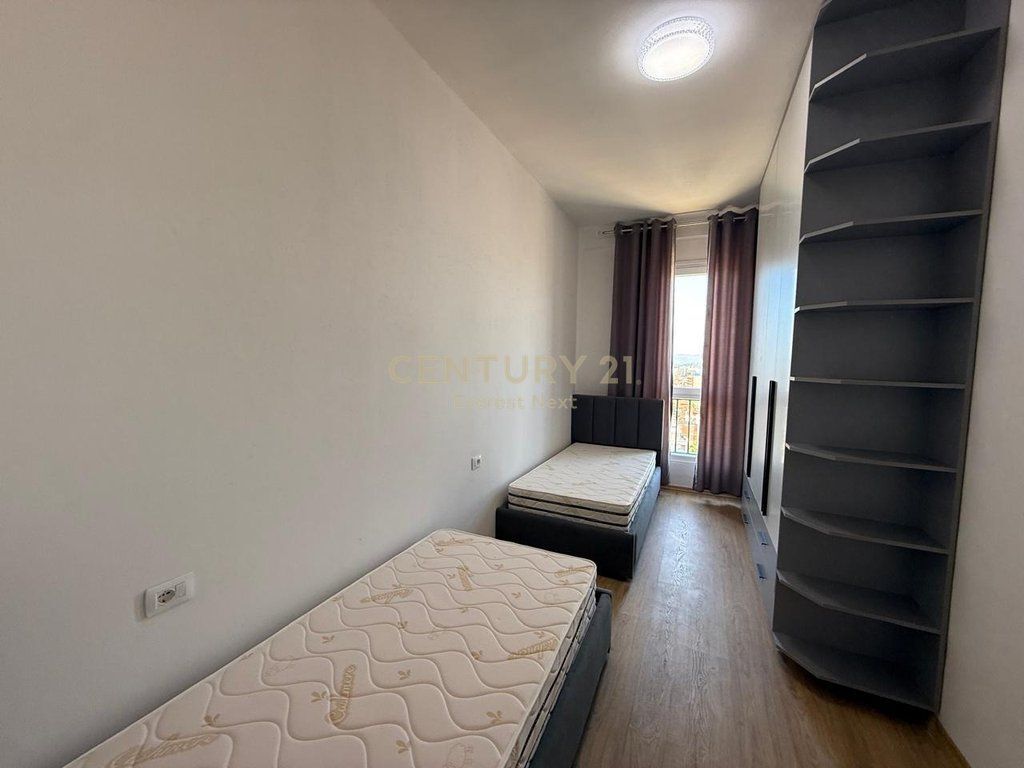 QIRA ! APARTAMENT 2+1+2 NE ZONEN E 5 MAJIT !!!!!