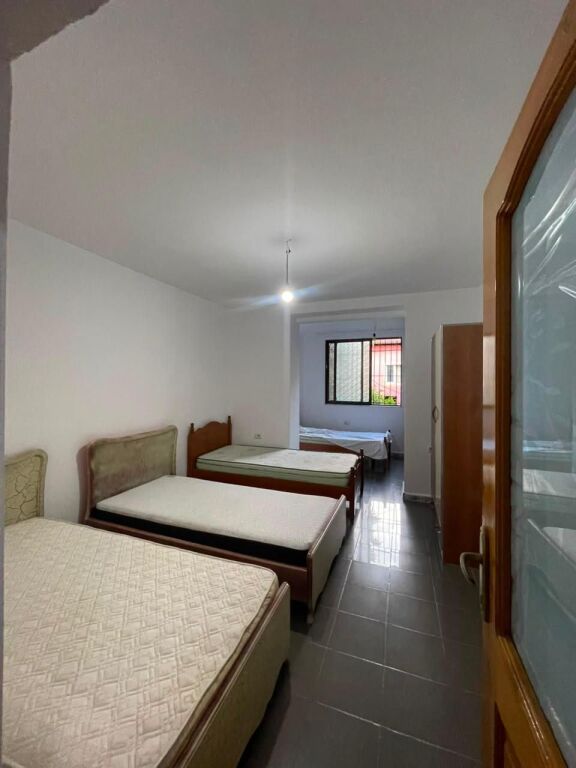 🏡 Shitet Apartament 2+1 prane 📍  Hotel Coloseo 📍Vendodhja: Rruga Viktor Hugo 💶 Çmimi: 163.000€