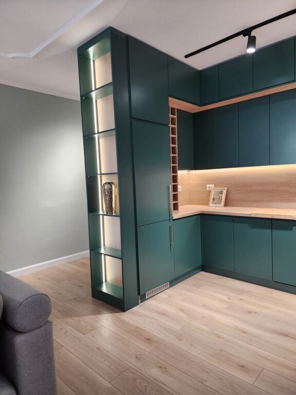Apartament 2+1+2 me qira Komuna e Parisit