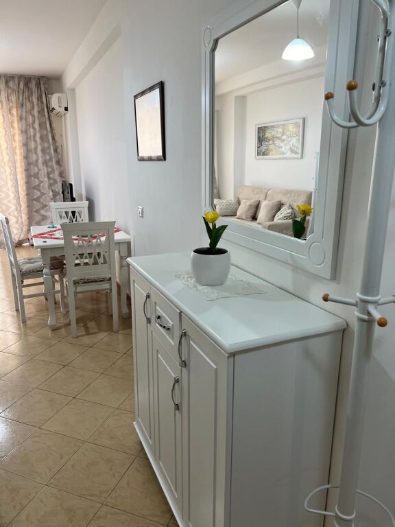 Per qira apartament 1+1 Pallati i Sportit Durres