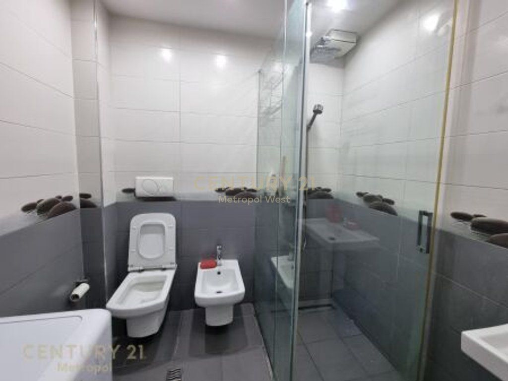 Apartment 2+1+2 for rent in the Center of Tirana