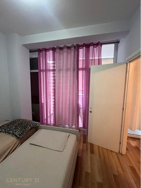 Apartment 2+1 for sale at Komuna e Parisit 295,000 €