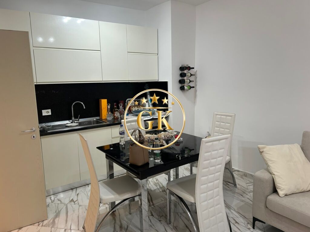 🏡 APARTAMENT ME QERA 1+1 ME BALLKON STACIONI TRENIT DURRES