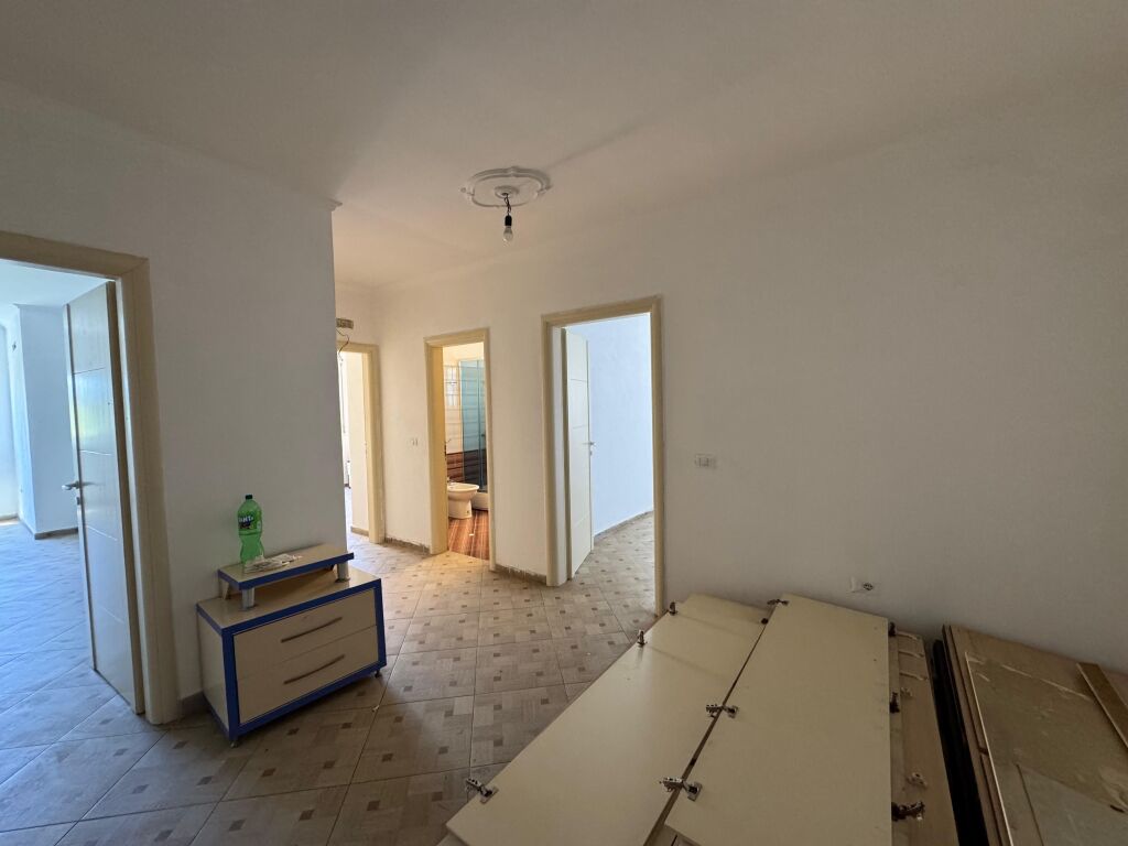 Shitet Apartament 2+1 Okazion