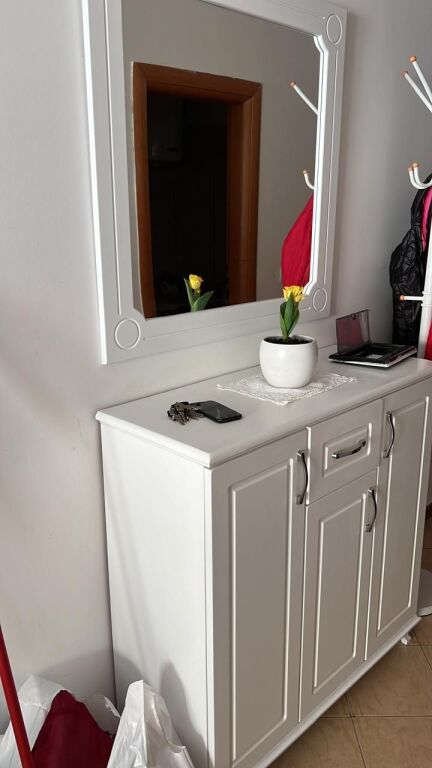 Per qira apartament 1+1 Pallati i Sportit Durres
