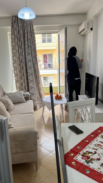 Per qira apartament 1+1 Pallati i Sportit Durres