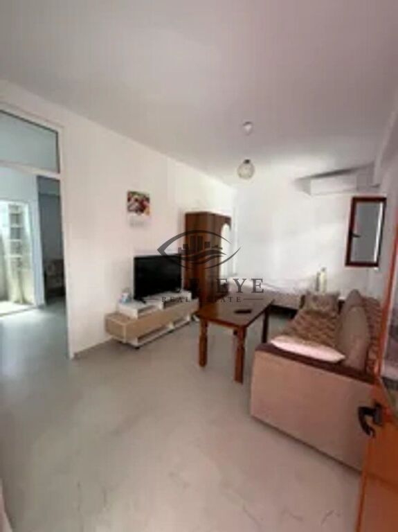 House 1+1 For Rent in the hospital area of Durres