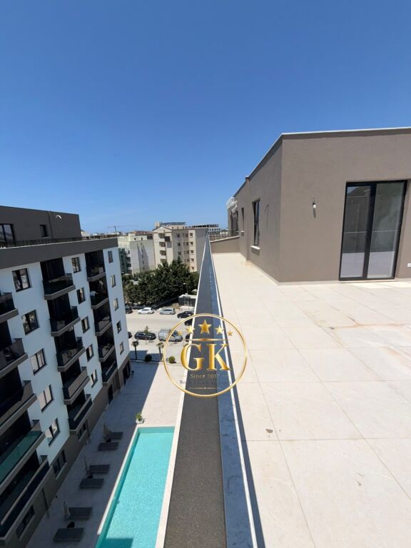 SHITET PENTHOUSE MALI I ROBIT