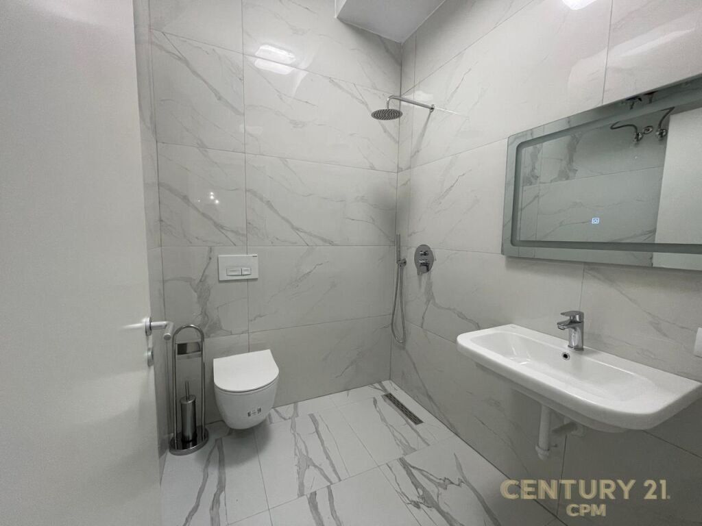 APARATAMENT 2+1+2 PER QIRA TEK KOMPLEKSI "SIRI KODRA 2"! 650 € /Muaj